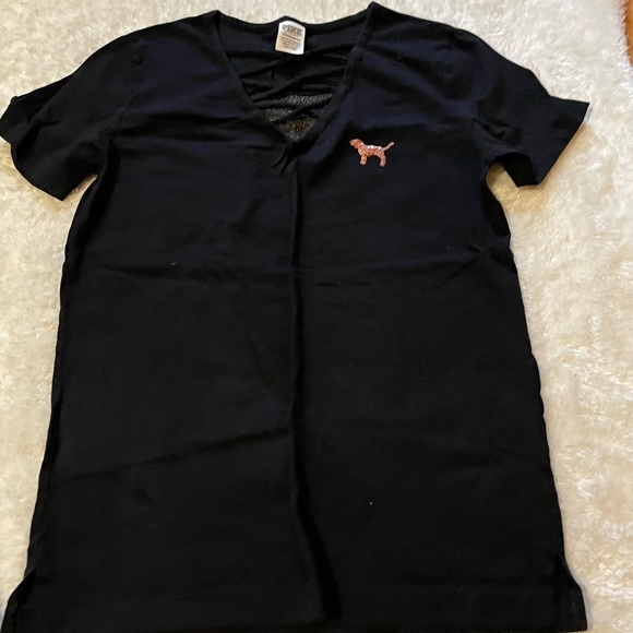 5 US S and US XS shirts from VS pink - Picture 3 of 11